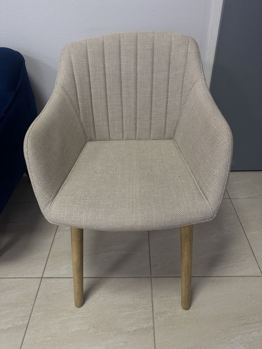 Krzeslo tapicerowane