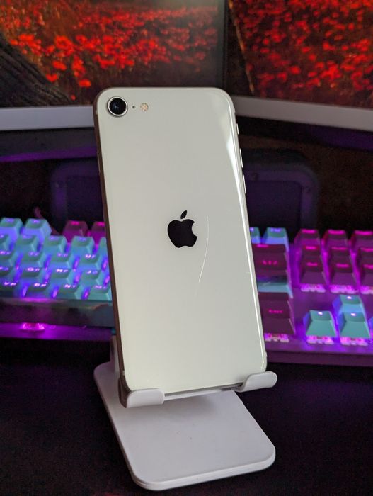 iPhone SE 2022 128GB Starlight