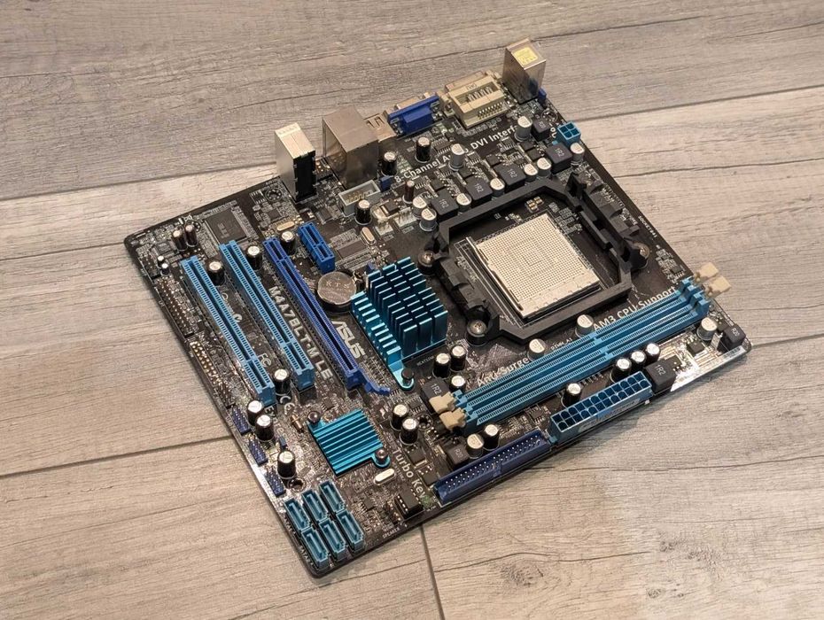 Asus M4A78LT-M LE, socket AM3, 2xDDR3, PCIe 2.0 x16, LAN, AMD GPU