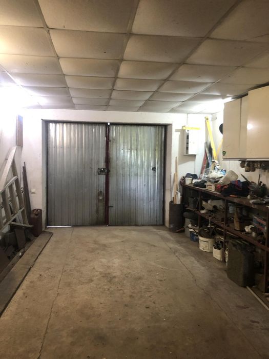 Продаю дом, который строили для себя- капитальный, все коммуникации!