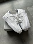Оригінальні жіночі кросівки Nike Air Force 1 LE (GS) Low White