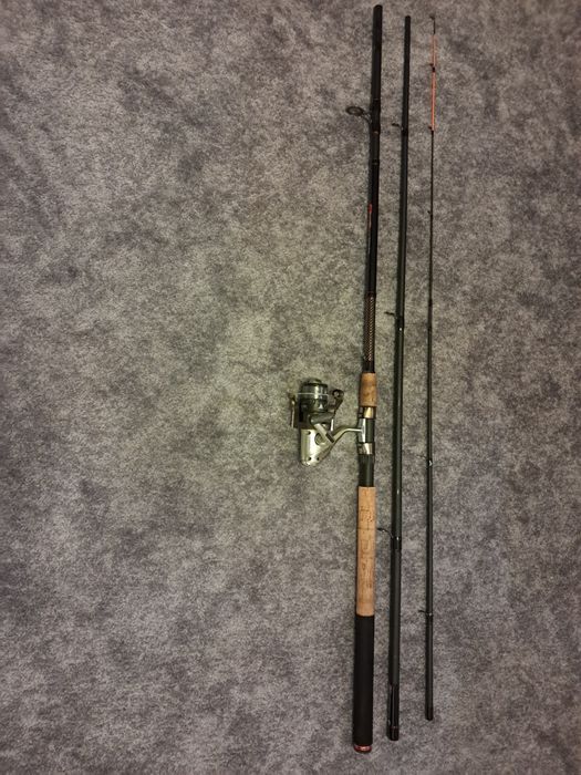 Wędka feeder Jaxon Black Arrow  z kołowrotkiem