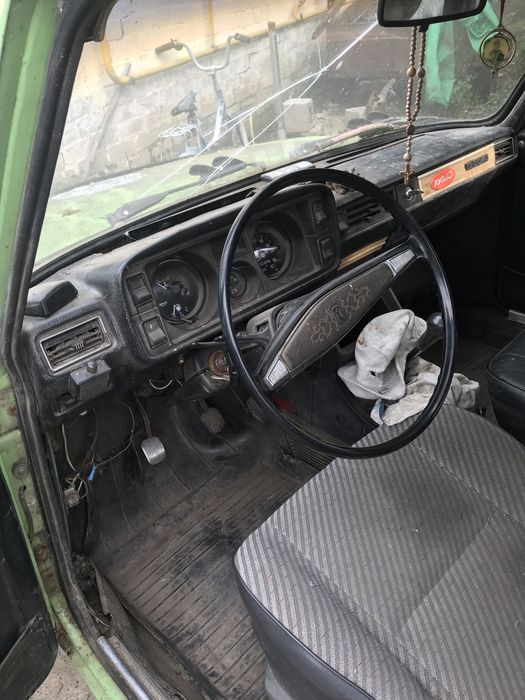 Продам ваз 2105 .