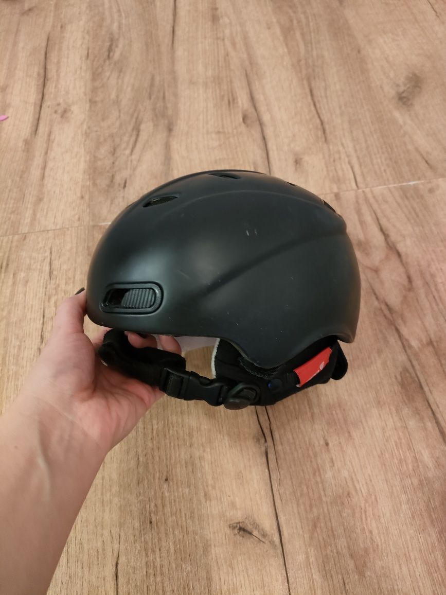 51 - 53 Dziecięcy kask ochronny R.E.D. Buzzcap
(matte black)