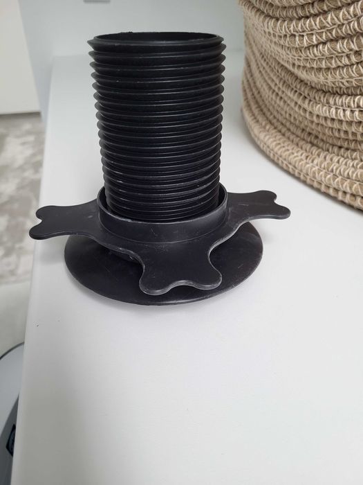 Wsporniki tarasowe regulowane