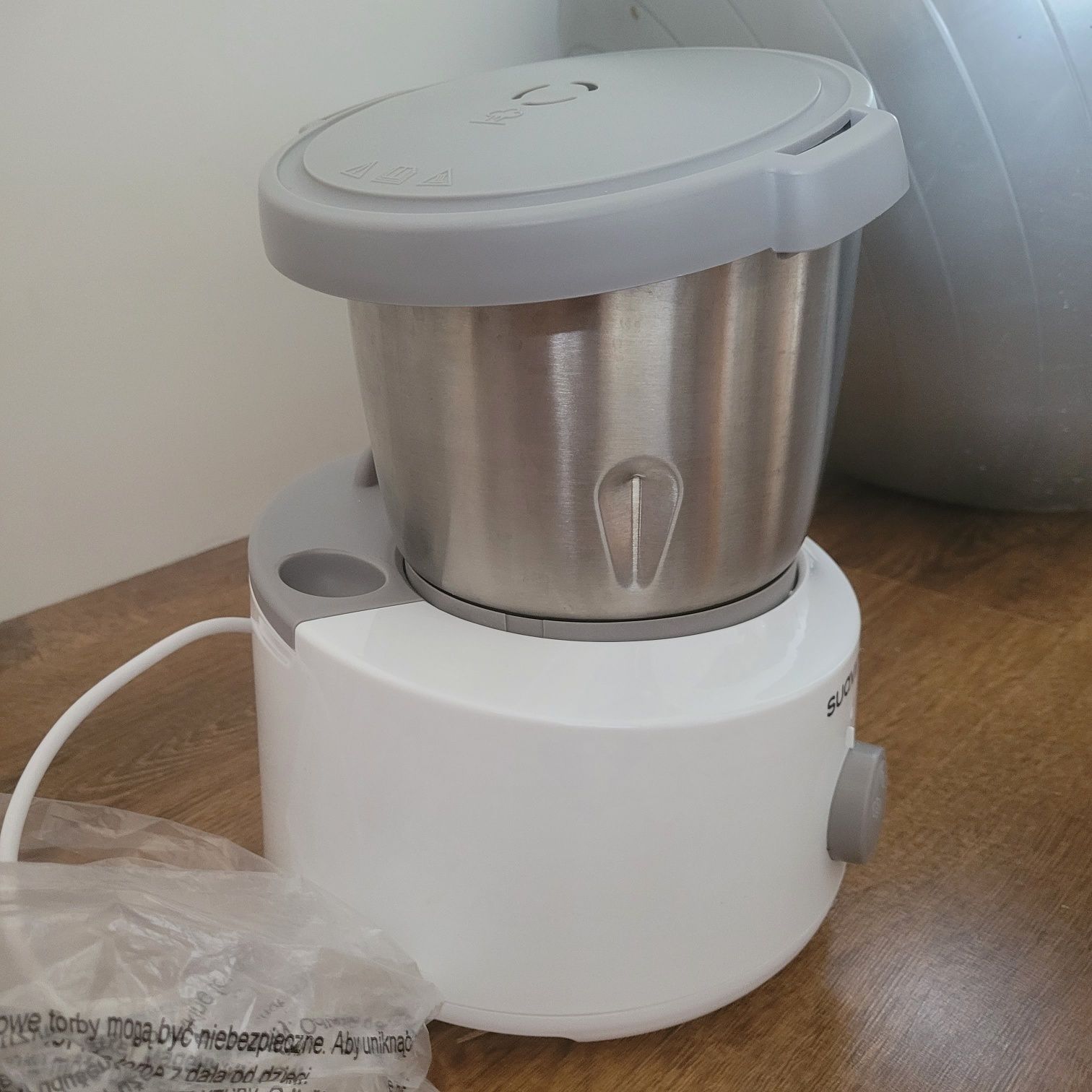 Robot kuchenny suavinex