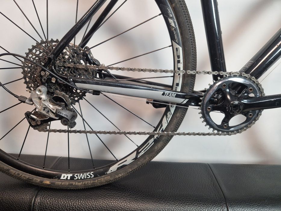 Gravel Boardman CX Team S jak M Sram Rival 2x11