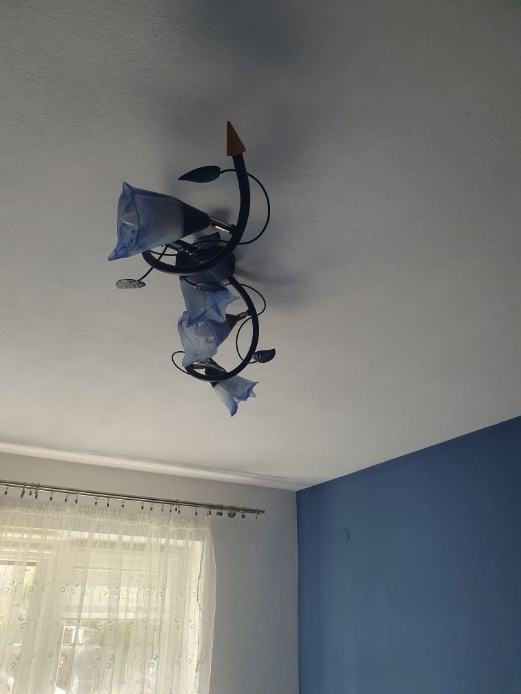 Lampa oświetlenie,żyrandol niebieski