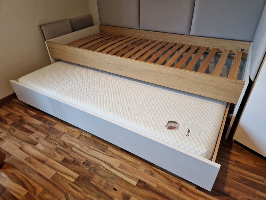 Łóżko piętrowe dwupoziomowe materac