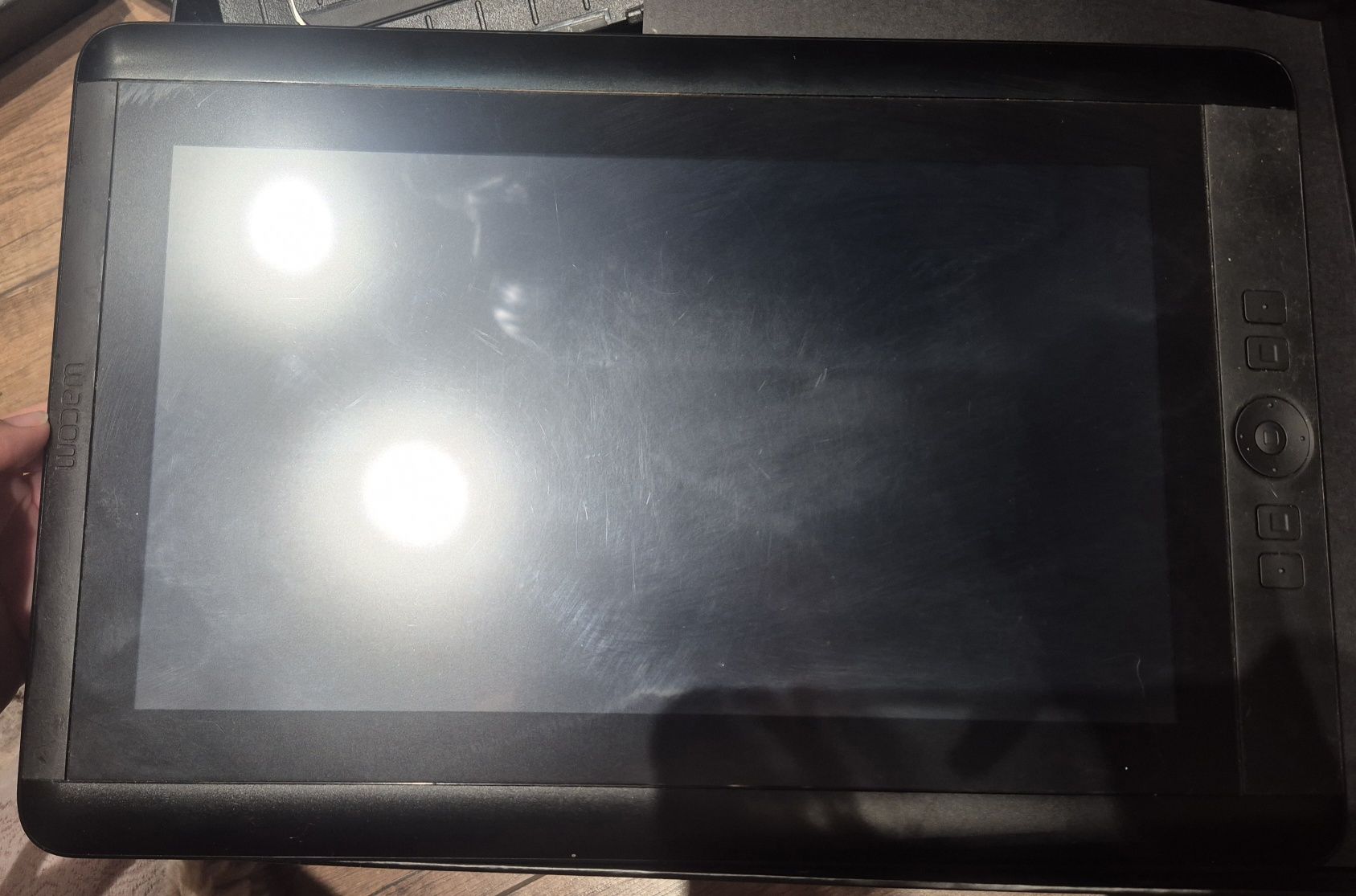 Sprzedam tablet graficzny Cintiq 13hd