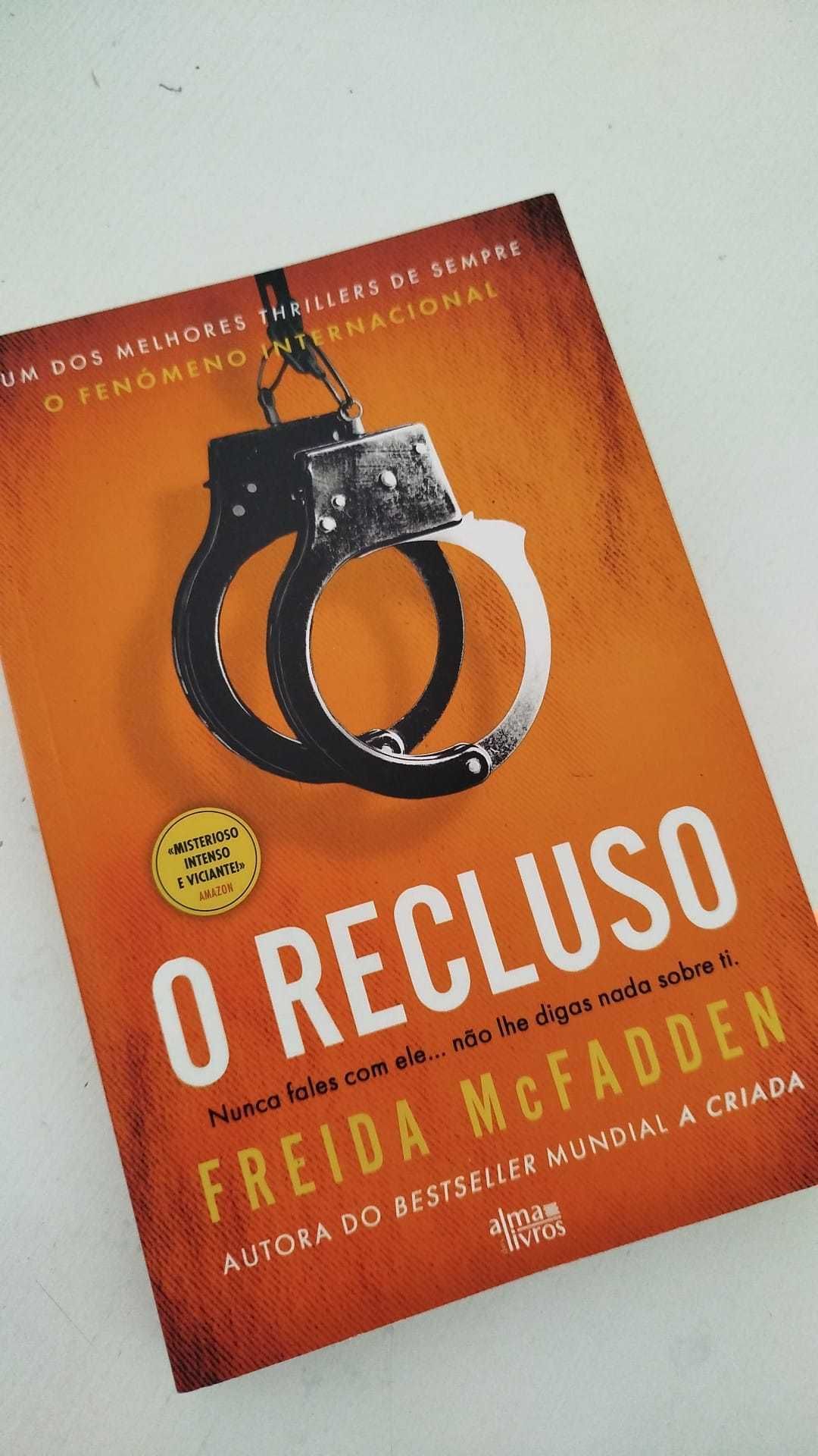 Livro O Recluso de Freida McFadden