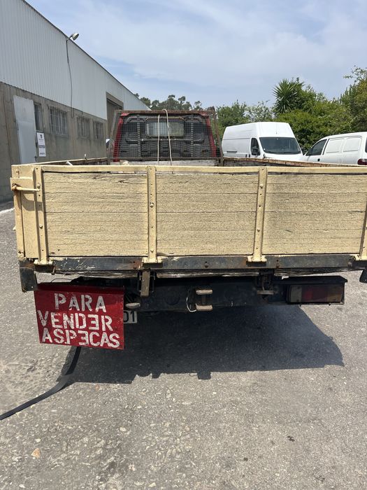 Toyota BU 30 C.2.5 D Ano 1982