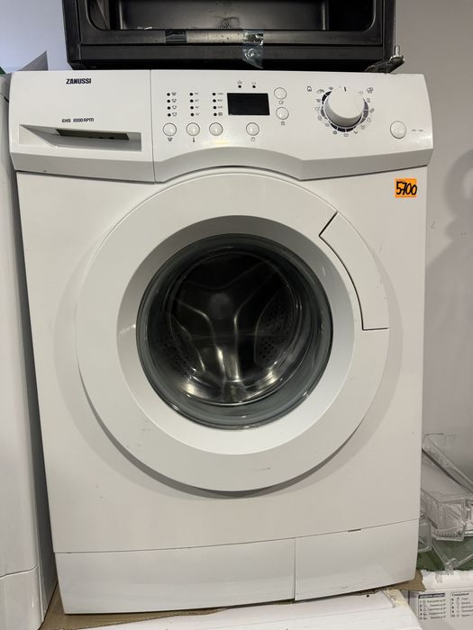 Zanussi пральна машина, машинка 6кг re-01