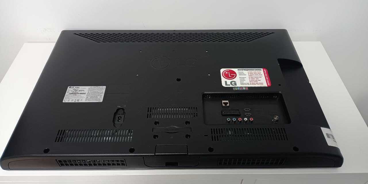 ТБ LG 32LS340T. Діагональ екрану 32/100 Гц.