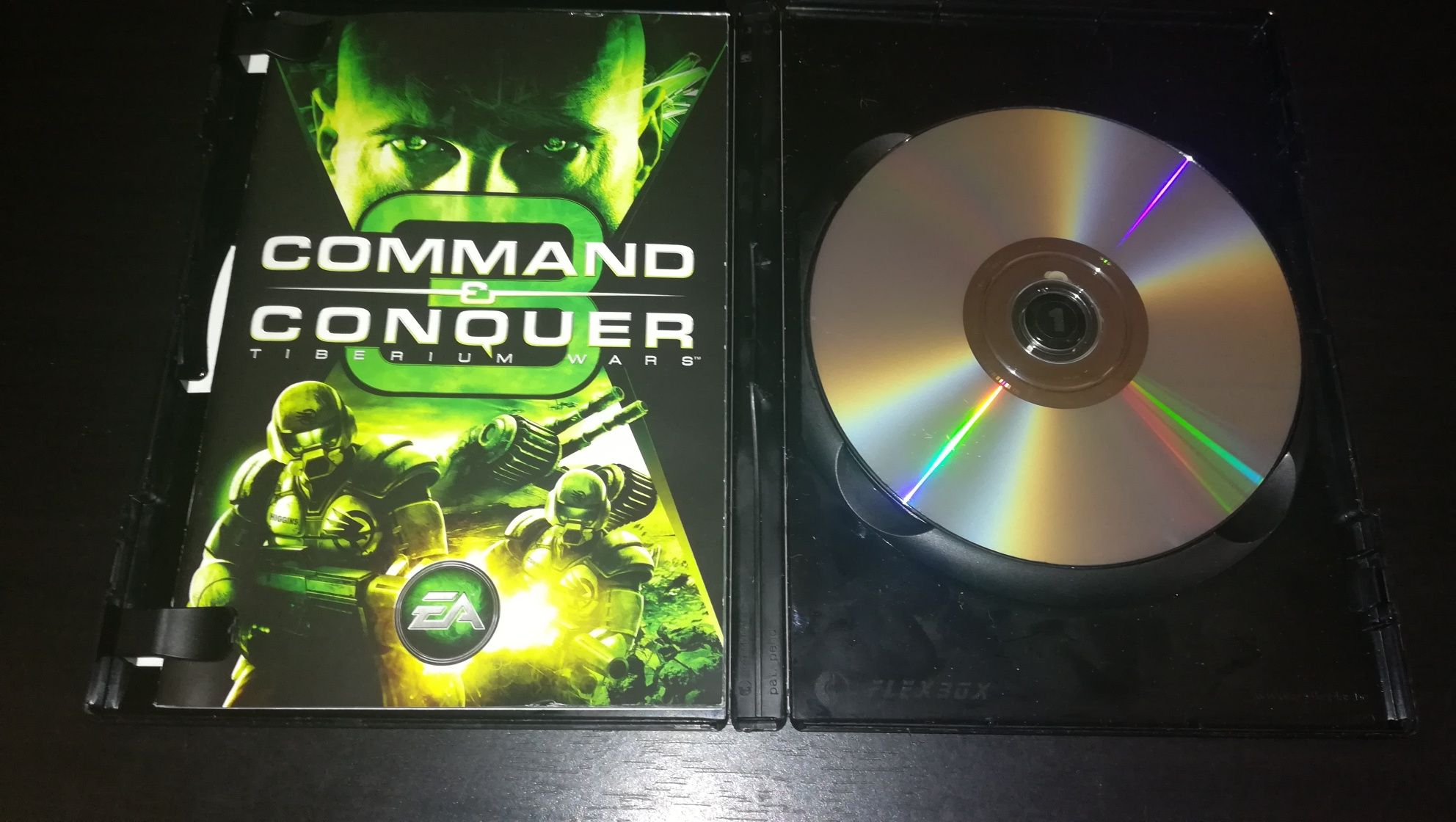 Jogo PC Command & Conquer 3 – Tiberium Wars (Optimo Estado)