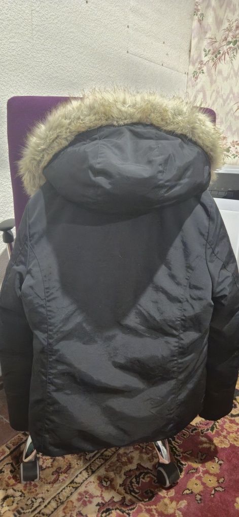 Здравствуйте, продам оригинал пуховик TOMMY JEANS