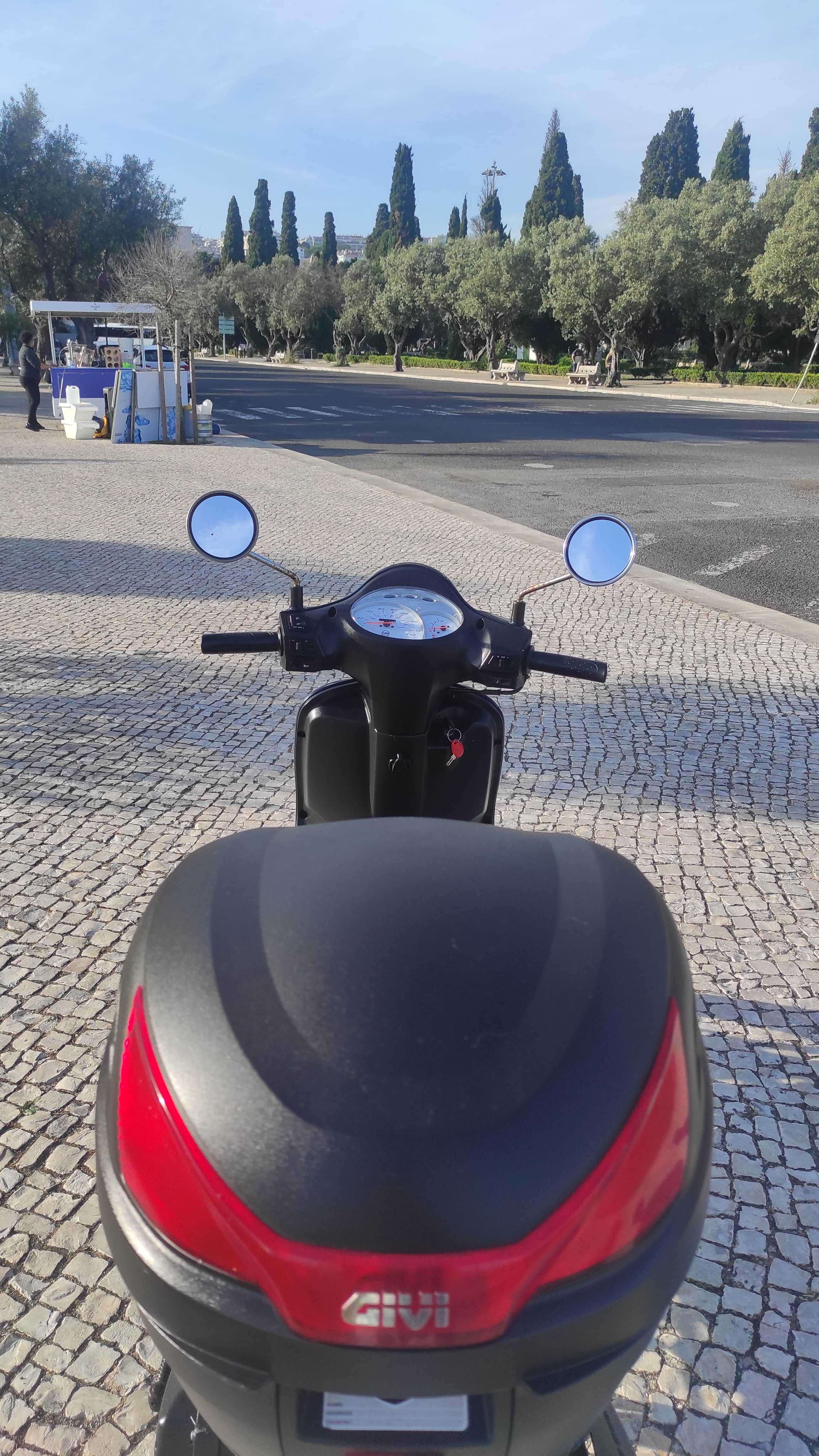 Scooter SYM fiddle 125  II