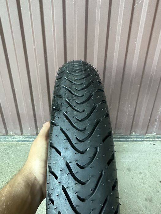 Продам 100/90 r18