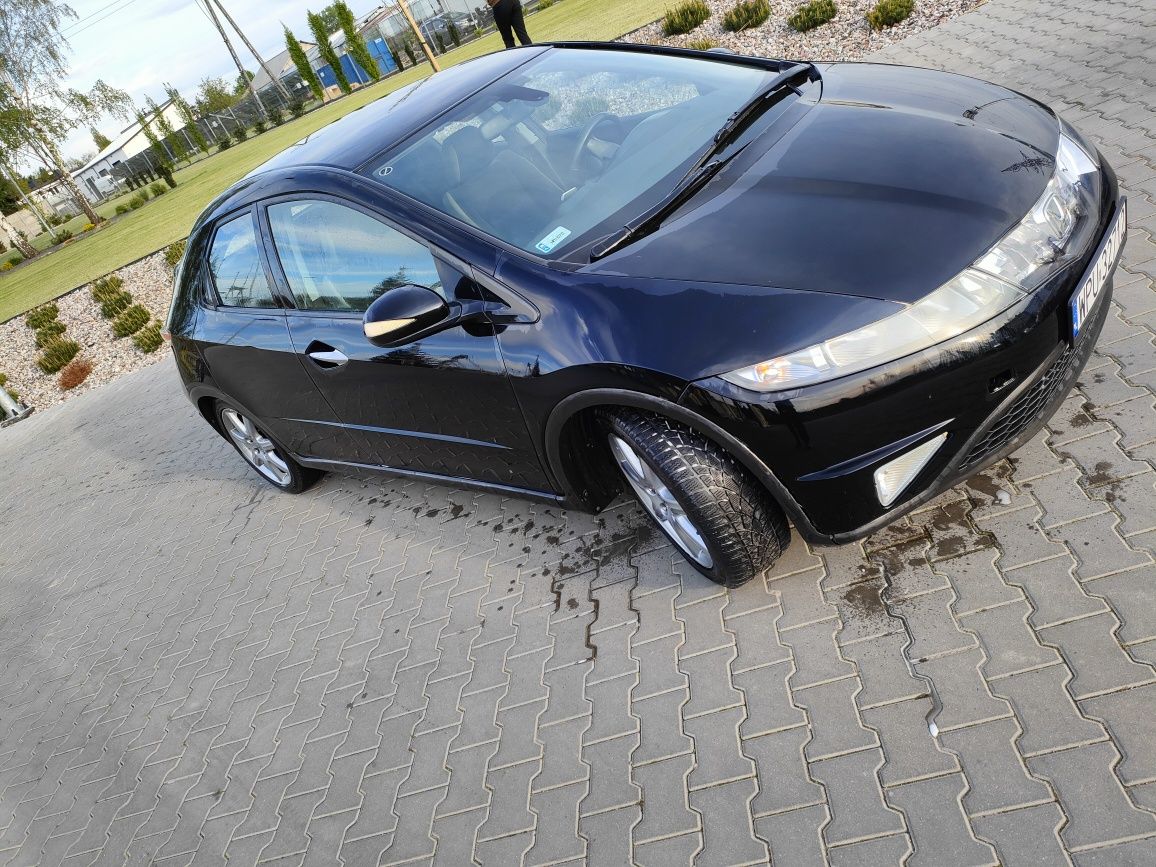 HONDA Civic VIII 1.8 Comfort + LPG