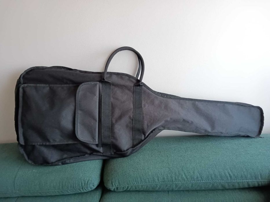 Guitarra Eléctrica Stagg H300 Black Goth