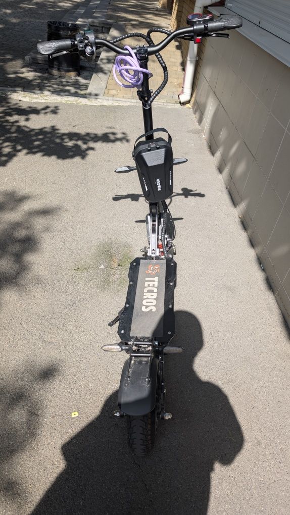 Електросамокат tecros s01 (2400w)