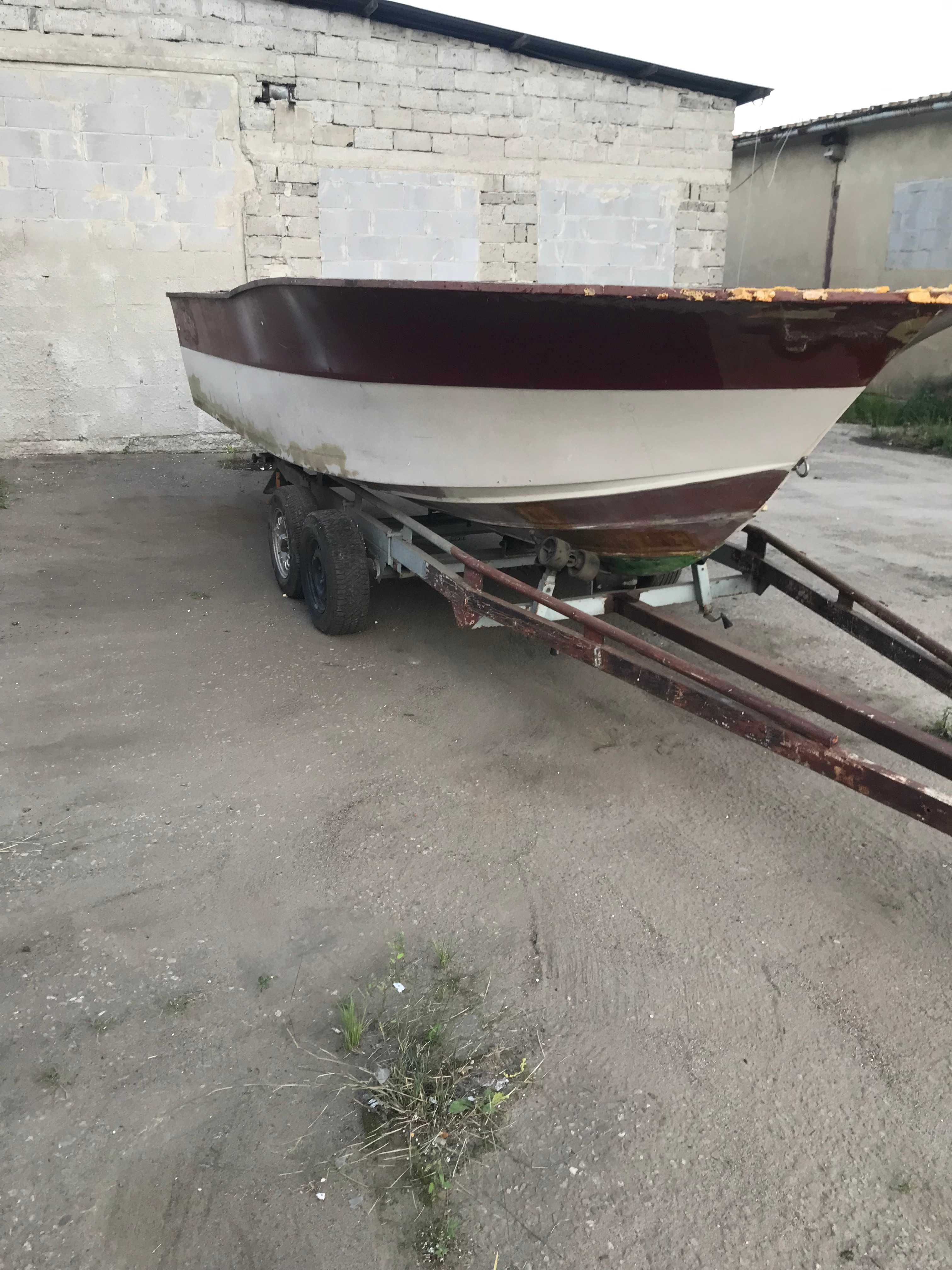 Łódź motorowa /Kadłub