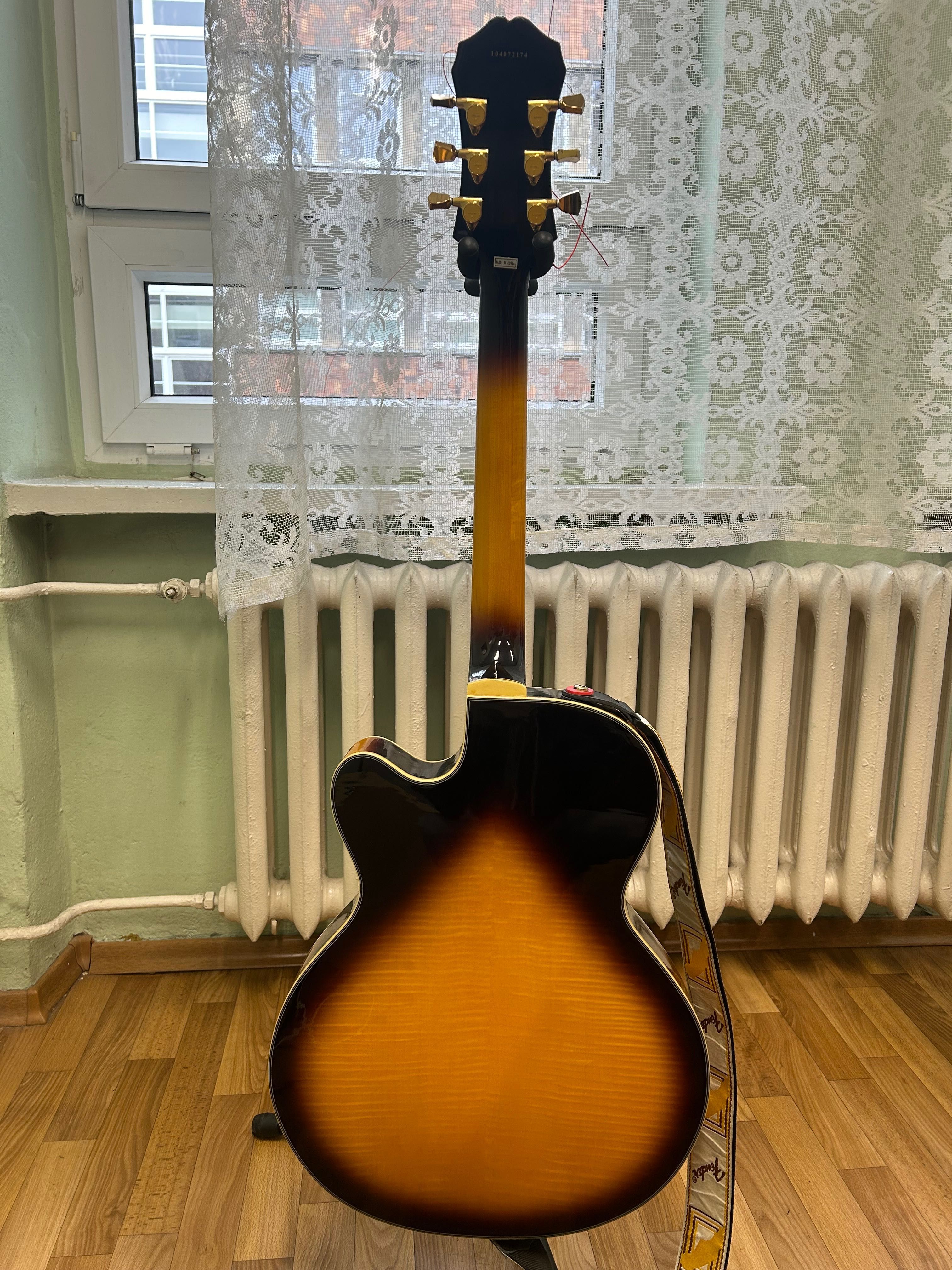 Epiphone emperor ii vs Joe Pass