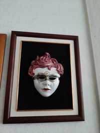 Cinco máscaras de porcelana