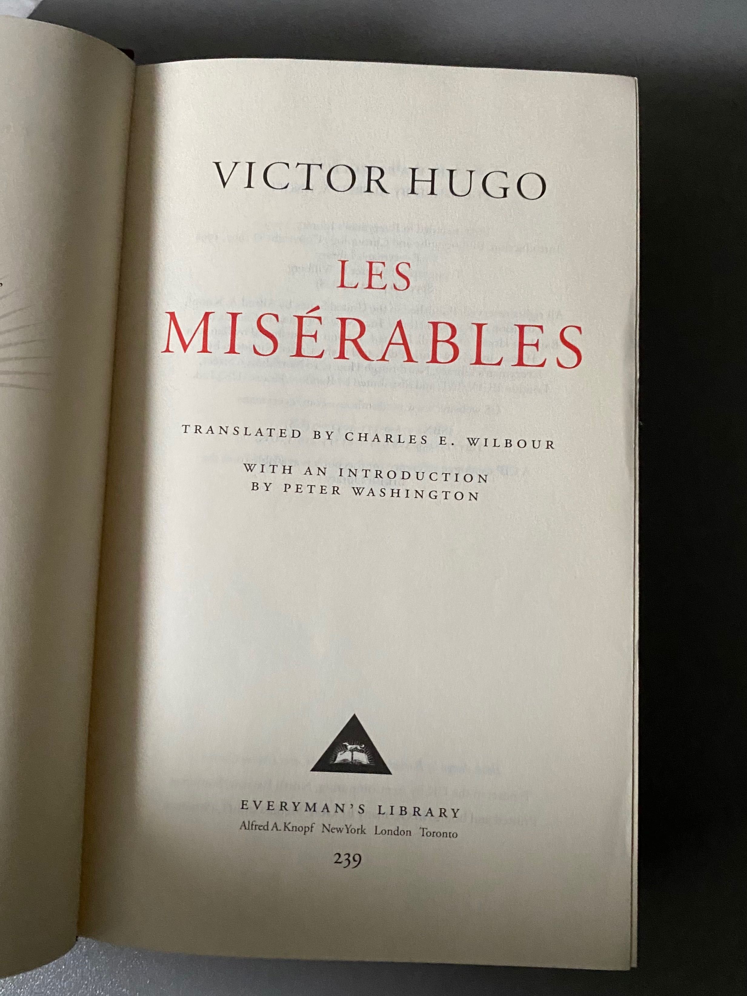 На англійський мові Les Misérables Victor Hugo нова