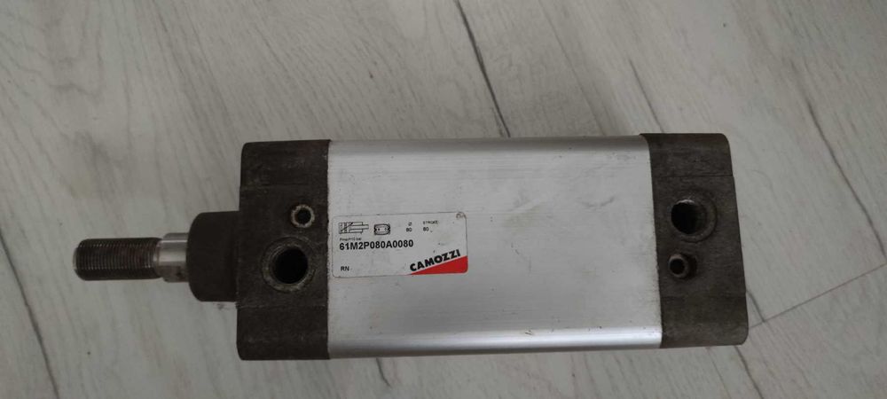 пневмоцилиндры CAMOZZI 61M2P080A0080