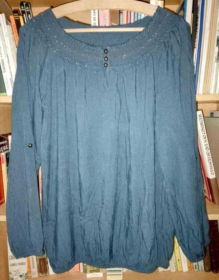 Blusa XL azul-petróleo nova!