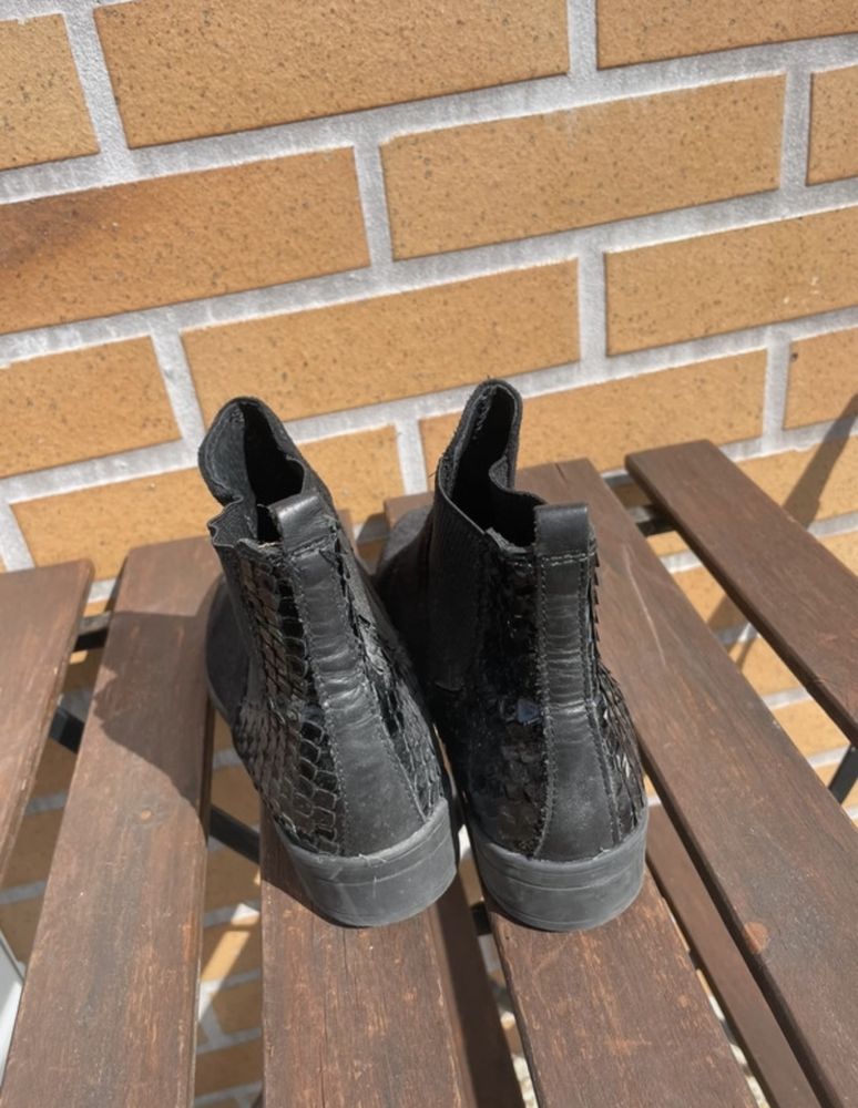 Bota preta Guess - Calçado Senhora