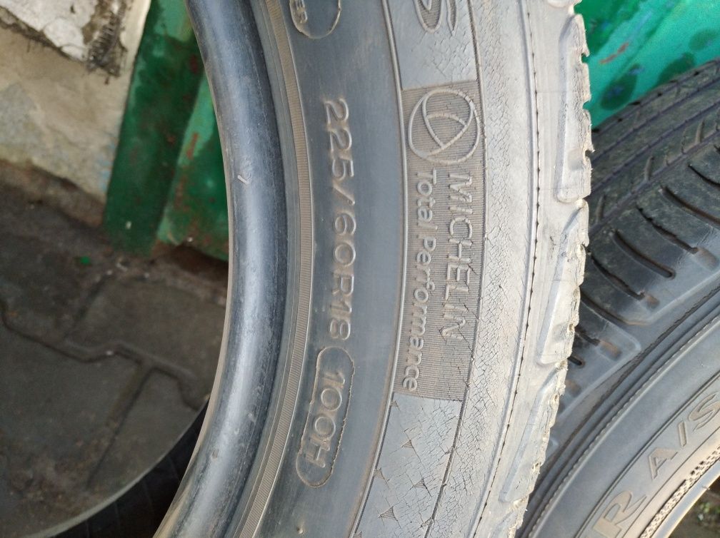 Шини Б/в MICHELIN 225/60R/18 -2 шт.