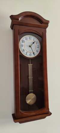 Zegar ścienny kwarcowy z wahadłem drewniany