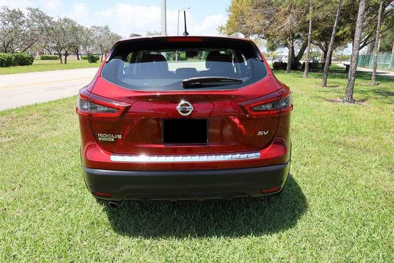 Nissan Rogue Sport SV 2021