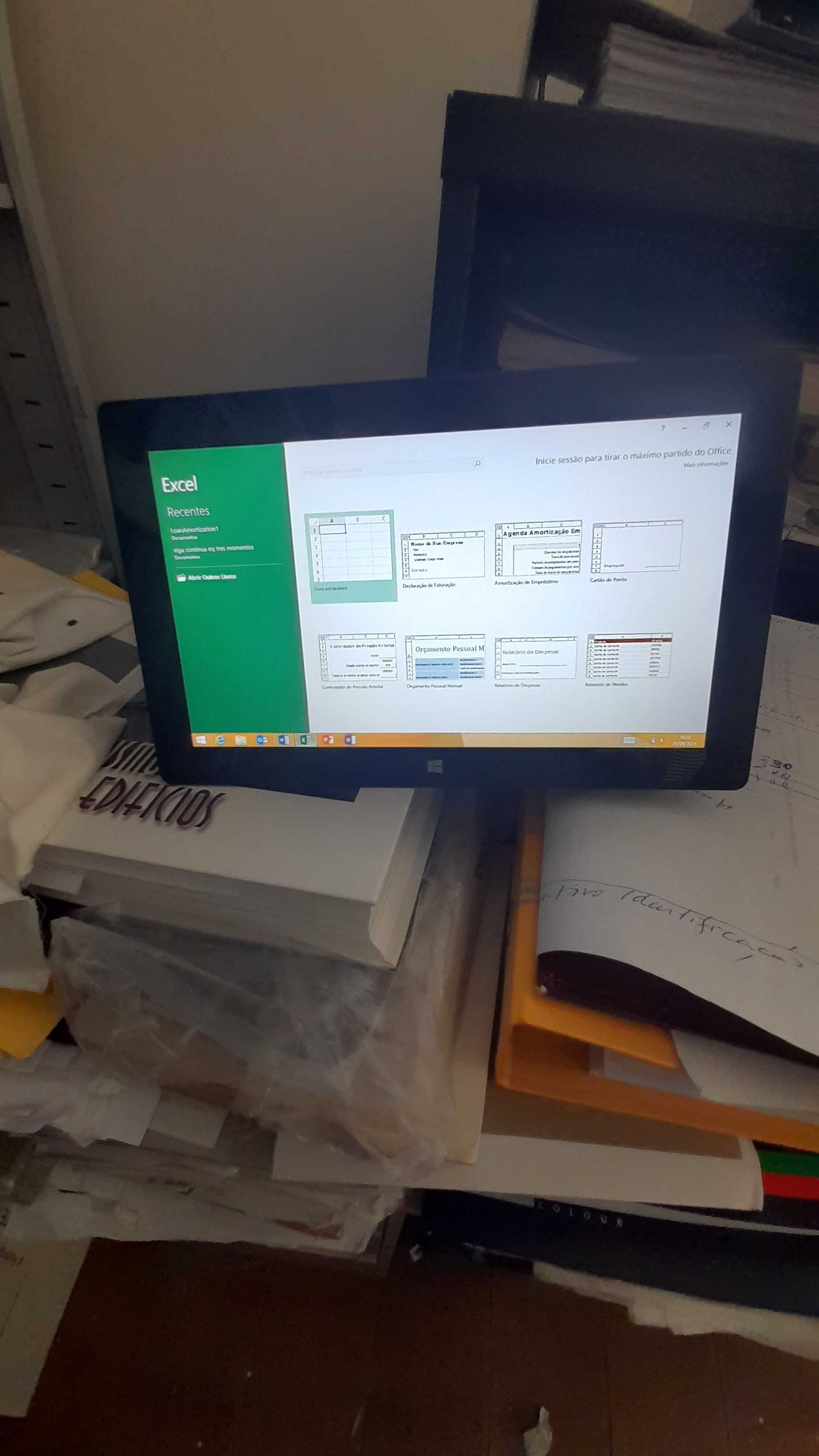 Vendo  SURFACE Com Windows 8 RTI
