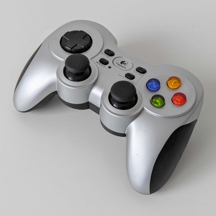 Comando sem fios jogos | GamePad Wireless Logitech F710 (Disponível 2)