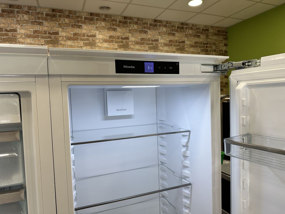 Комплект Miele: K 7743 E + FNS 7770 E(Німеччина)Ідеал.Лед.Nofrost