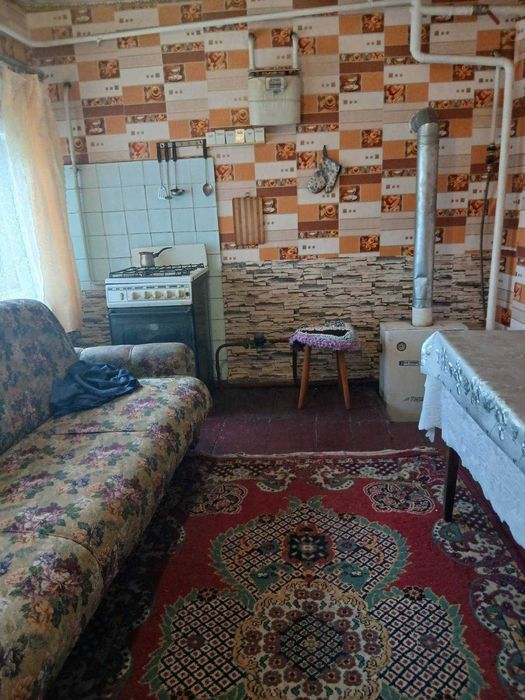 Продається будинок в смт.Опішня +380665762822,+380660407380
