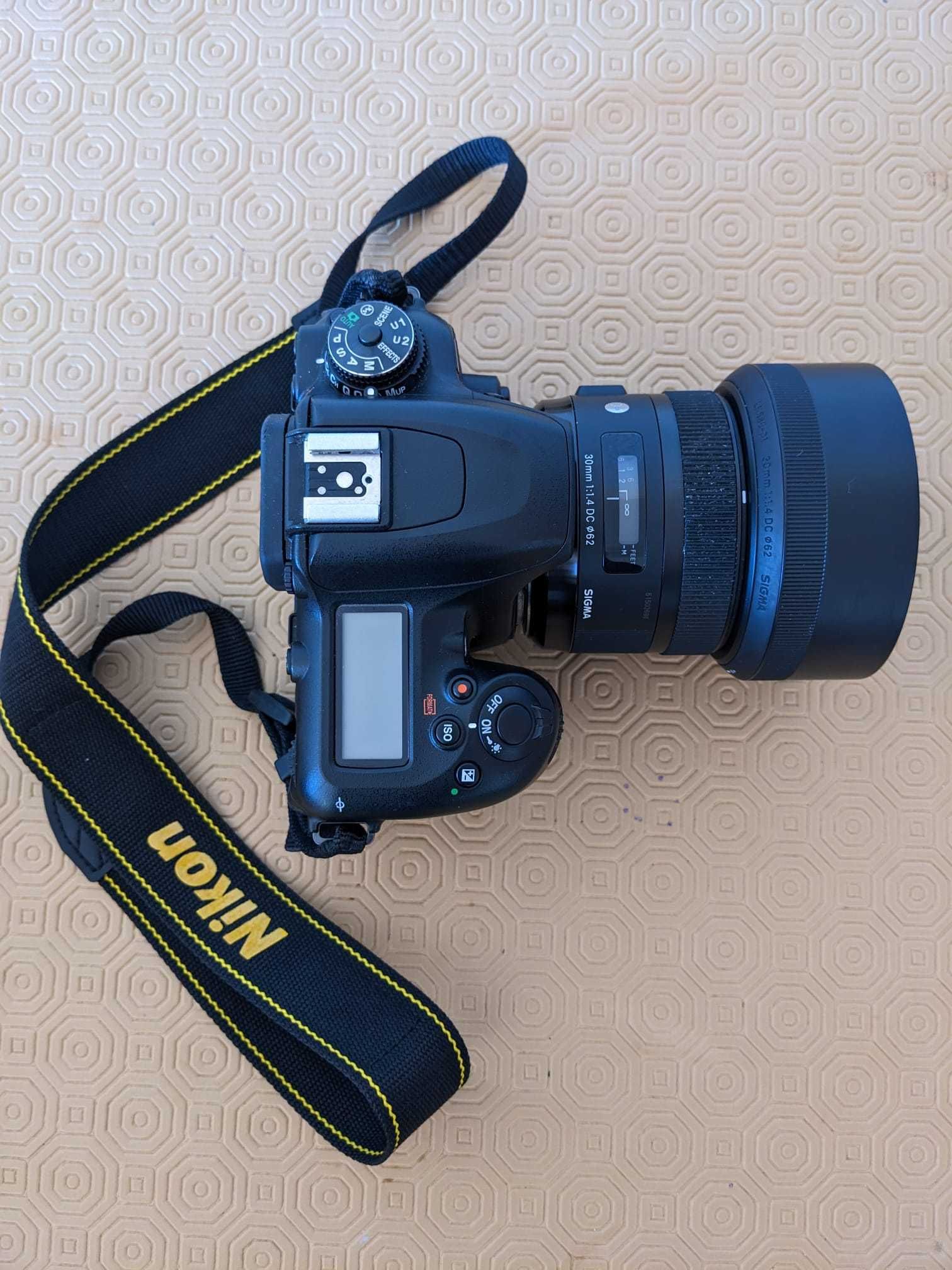 Pack Profissional Nikon D7500 + Sigma 30mm f/1.4 ART + Extras