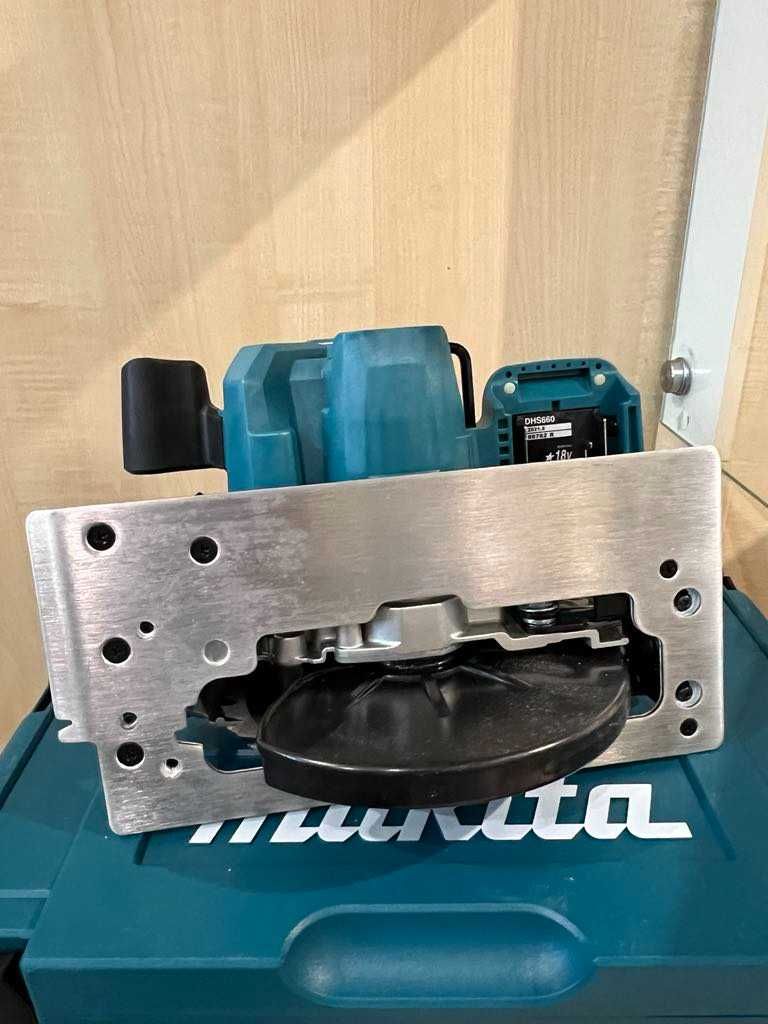 Pilarka tarczowa 18V Makita DHS660ZJ, walizka, powystawowa/Komis