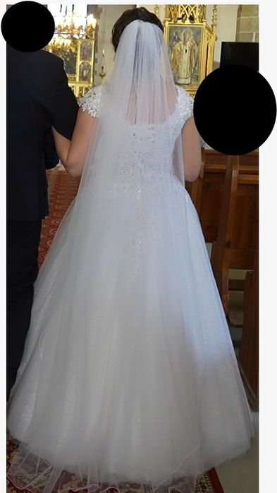 Suknia ślubna 'Księżniczka' r. 36/38 + Buty r.38