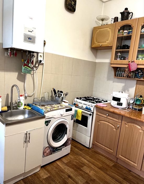 Кімната бл центр,ціна разом з КП,вул Городоцька,цирк,готель Едем