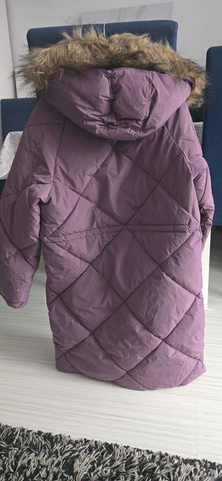 Sprzedam zimowy płaszcz Reserved 146