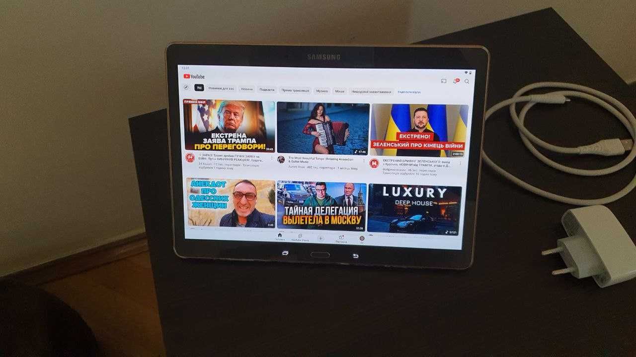 2k Ігровий планшет Samsung Tab S 16GB T800 8 ядер Чудовий стан!