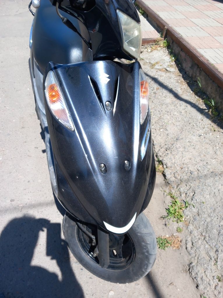 Продам /обменяю мопед suzuki  adress v125