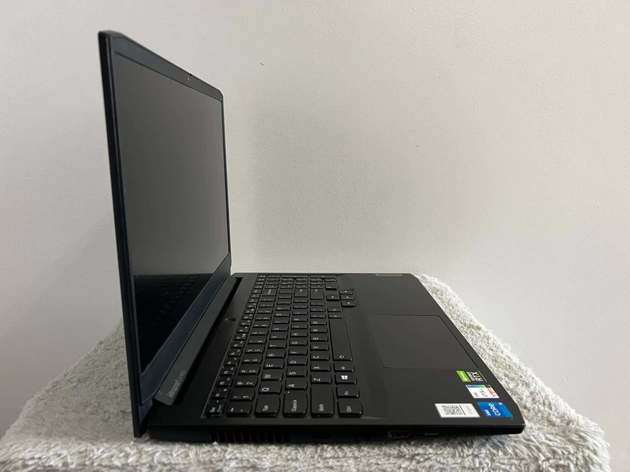 Laptop Lenovo Ideapad Gaming 3 15IHU16 i5/8GB DDR4/512GB/RTX3050Ti