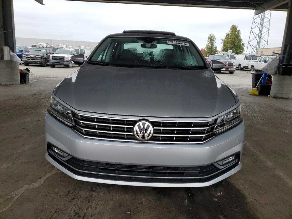 2017 Volkswagen Passat SEL Premium