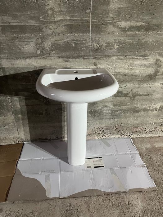 Lavatorio com coluna