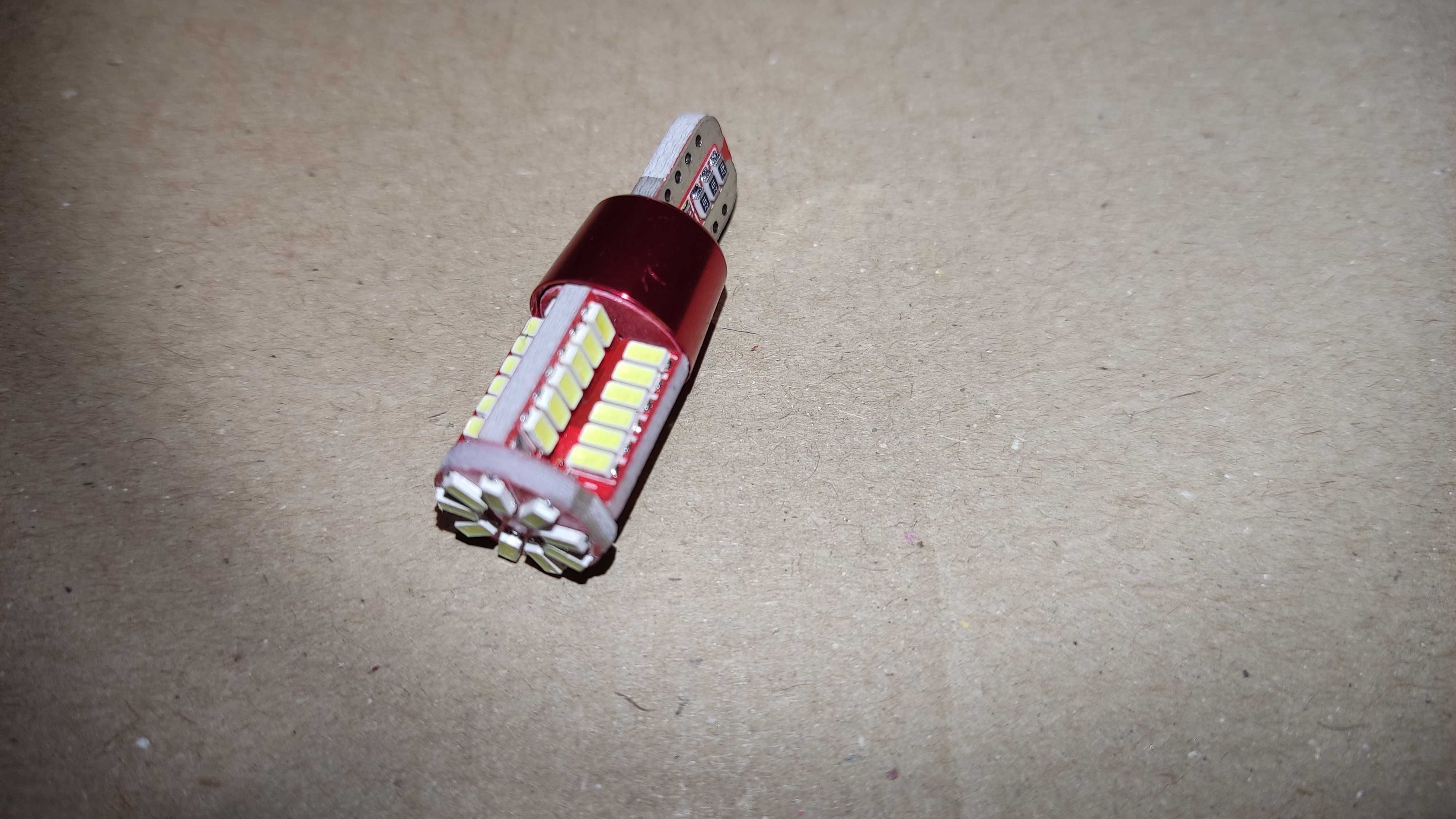 Лампочка Led автомобильная поворотная Т10